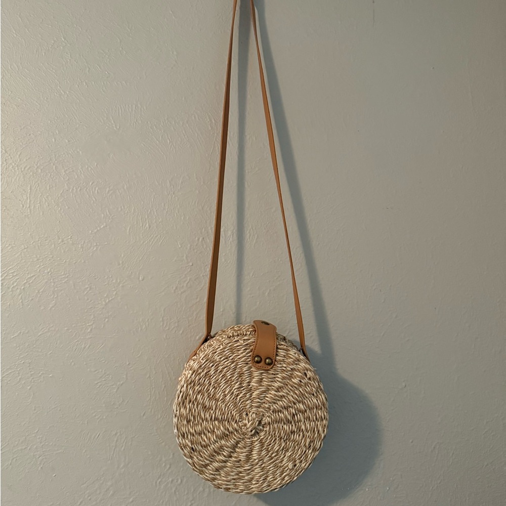 Round Woven Straw Crossbody Bag - Tan